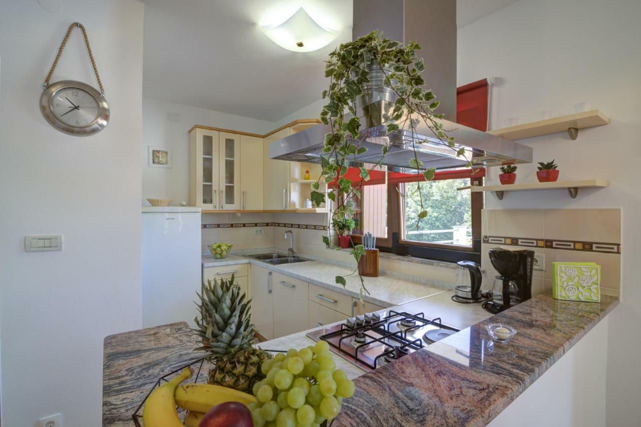 Stipe Apartment *